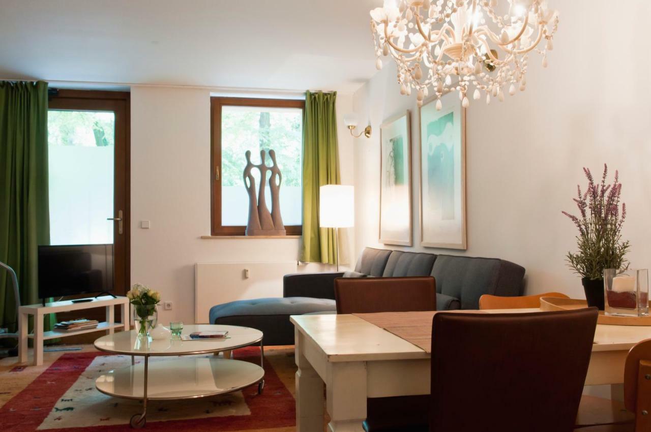 Beautiful Park Apartment For 4 Guests Берлин Екстериор снимка