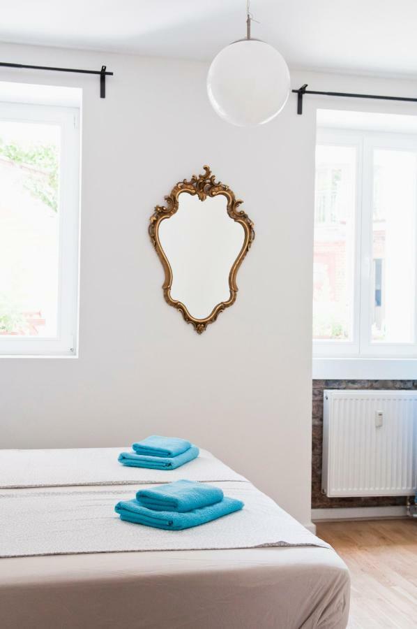 Beautiful Park Apartment For 4 Guests Берлин Екстериор снимка